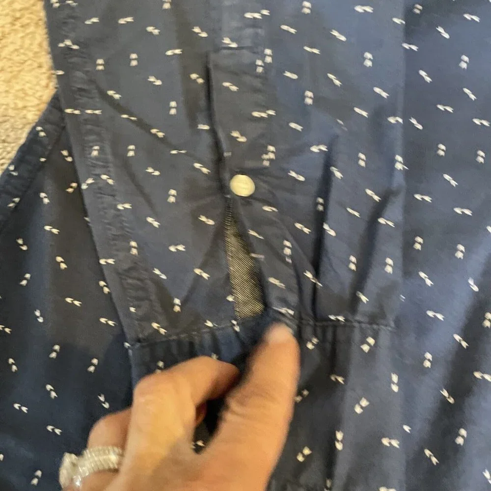 J. Crew Mens Quality Woven Shirt Navy Print Long Sleeve Button Down Sz Small S